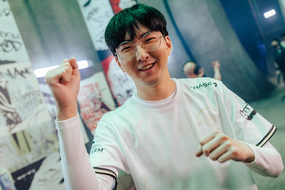 中保持冷静 中保持冷静